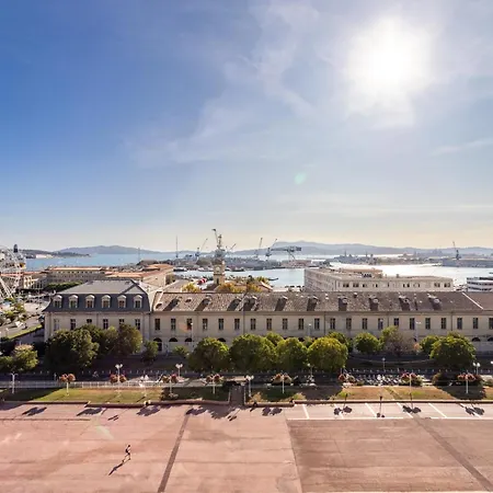 Vue Panoramique, Dernier Etage *